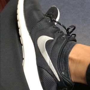 Meet your Posher, Macy